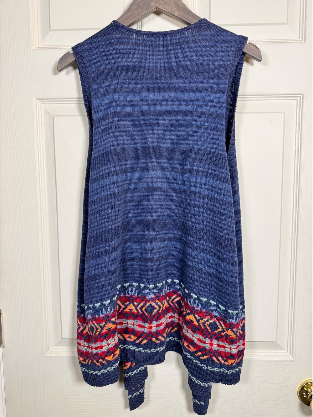 Chaps Denim Women's Blue Sleeveless Open Front Knit Vest with Colorful Border - Picture 6 of 7